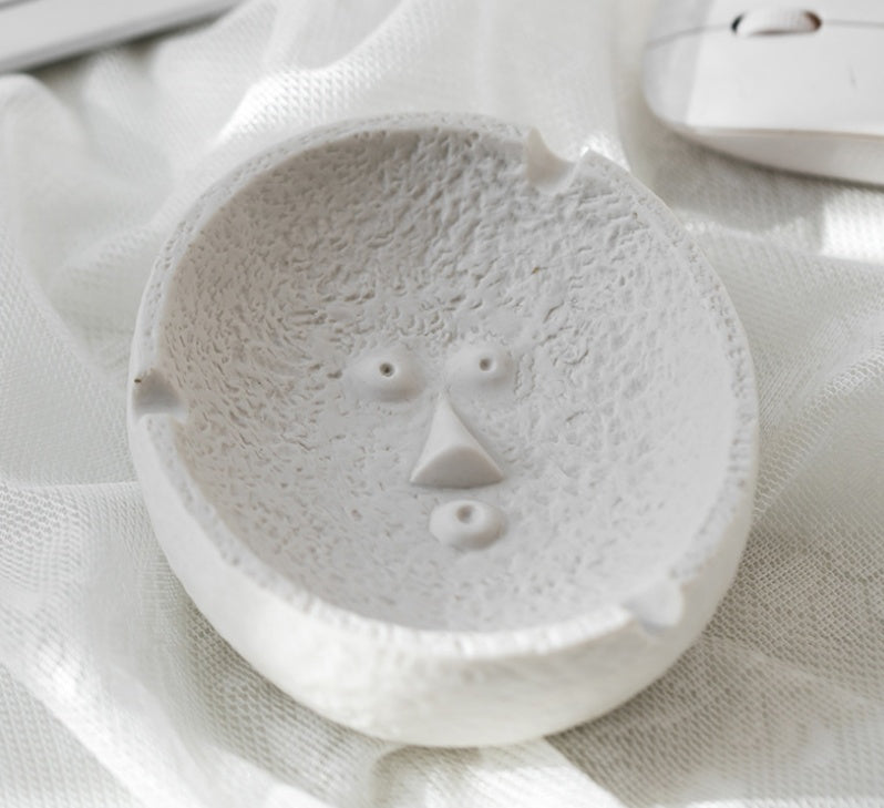Simple Ashtray Portrait Personality Trend Home Ceramic Ashtray