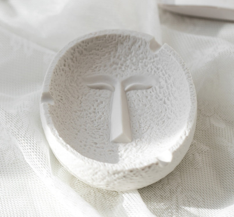 Simple Ashtray Portrait Personality Trend Home Ceramic Ashtray
