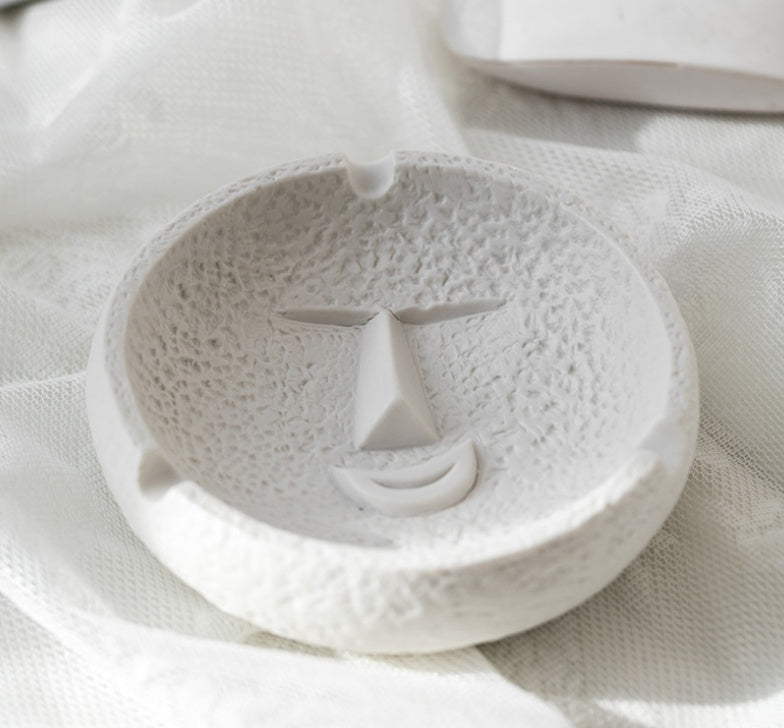 Simple Ashtray Portrait Personality Trend Home Ceramic Ashtray